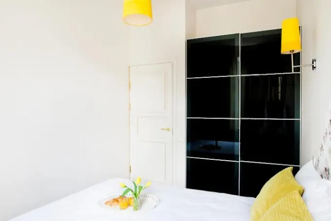 Апартаменты Bright In Old Town By Urban Rent